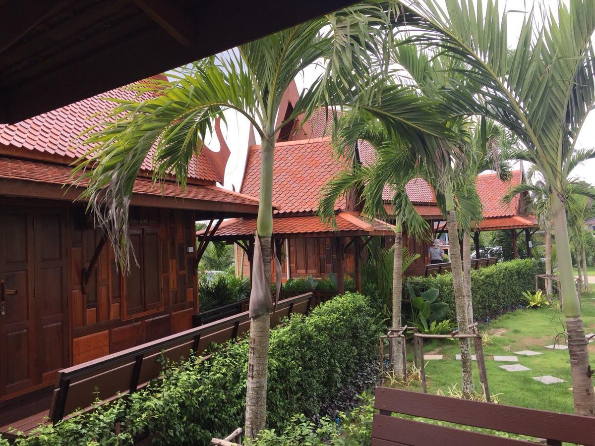 Lamphurai Riverside Resort And Spa Trat Exterior photo